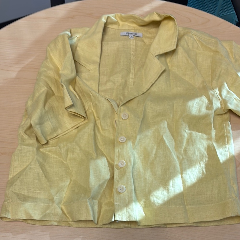 Yellow Button-Up Shirt cropped Madewell